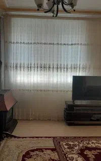 پرده به همراه آستری و ۲ تا چوب پرده