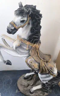 اسب دکوری