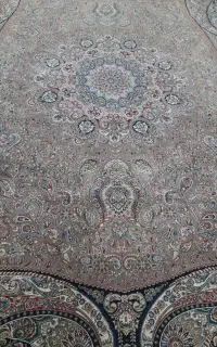 یک تخته فرش ۹ متری در حد نو