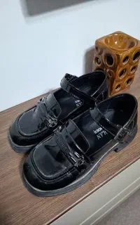 کفش دخترانه ورنی