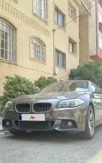 بی ام و ۵۲۳ (بی رنگ)