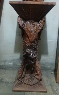 گل و گلدان