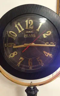 ساعت زمینی ایستاده