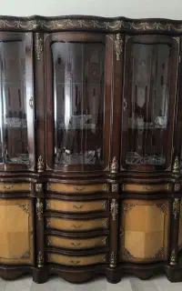 بوفه دو تیکه آنتیک سالم سالم