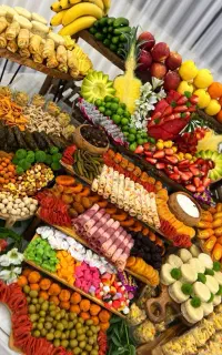 فینگرفود ، سینی مزه مجلسی‌،نان‌پنیرعقد،پذیرایی خاص