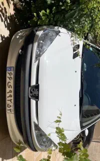 ۲۰۶ تیپ ۵ بدون رنگ کم کار