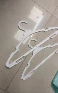 آویز لباس