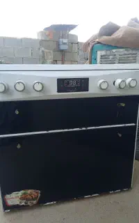 گاز خوراک پزی در حد نو