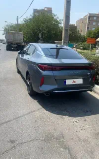 کی ام سی j7