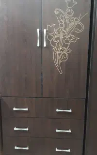 فروش فوری کمد لباس ایستاده