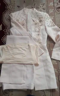 کت شلوار مجلسی شیری رنگ