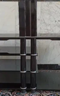 میز تلویزیون شیشه ای مشکی