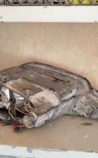 چراغ جلوی پژو ۲۰۶