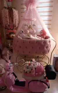 تخت چرخ دار فلزی سیسمونی