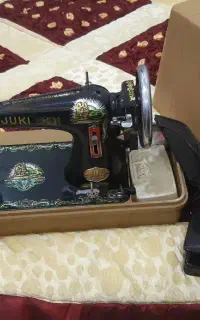 چرخ خیاطی شیر نشان جوکی پدال دار نو سالم