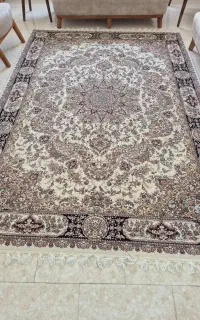 یک جفت فرش ۶ متری