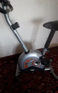 دوچرخه ثابت عالی وچند وسیله دیگر  بفروش میرسد