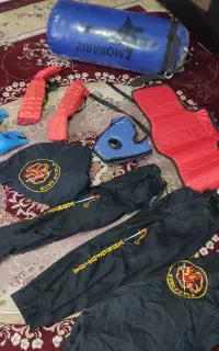 کیسه بوکس و لوازم ورزشی در حد صفر