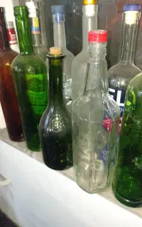 بطری شیشه ایی خارجی