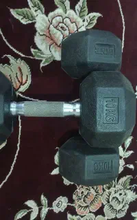 دمبل 5 و 10کیلویی