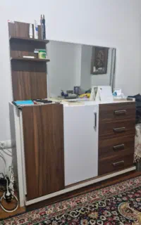 میز آرایش میز‌تحریر تخت یه نفره و میز تلوزیون