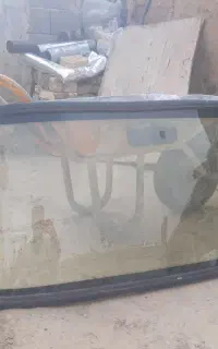 شیشه جلو پیکان