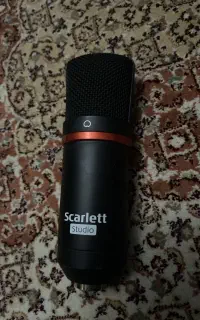 میکروفون Focusrite Scarlett Studio کابل  سالم