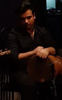 تدریس و آموزش ساز تمبک‌ (تنبک) و عود (بربط)