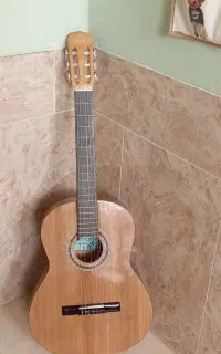 گیتار  YAMAHA