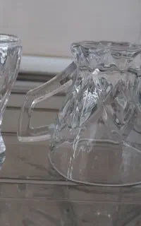 فنجون ۳ دست