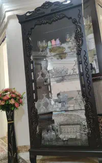 بوفه و گلدون
