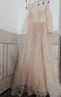 لباس عقد و عروسی