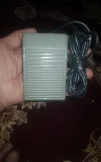 دو عدد پدال پیانو