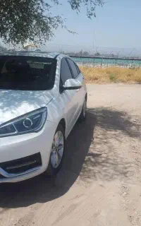 ارزیو۵ دنده دستی