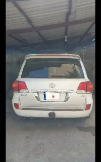 تویوتا لندکروز 2015 بدون مشابه