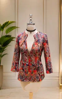 خیاطی زنانه  دوخت و تعمیرات تخصصی