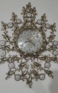 ساعت دیواری