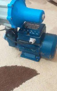 پمپ آب نیم اسب بهمراه ست اتوماتیک