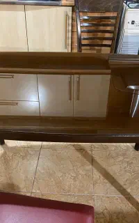 میز صبحانه خوری
