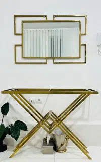 آینه کنسول طلایی