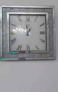 ساعت دیواری زیبا