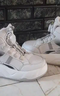 کتانی سایز۳۲  برند zara