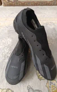 استوک آدیداس