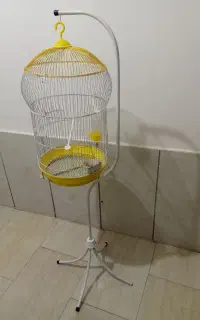 قفس پایه دار پرنده