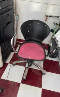 صندلی چرخان سالم