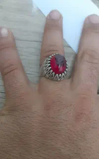 انگشتر یاقوت خوش دست