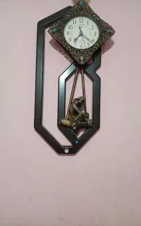 ساعت دیواری زیبا