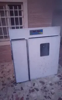دستگاه جوجه کشی ۱۲۰۰ تایی