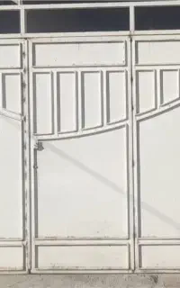 درب اهنی حیاط