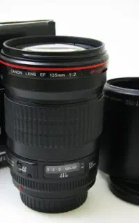لنز تخصصی پرتره کانن، EF 135mm L F2